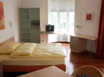 Accademia Lägenhet *