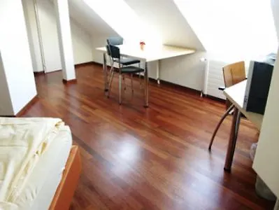 Accademia Lägenhet